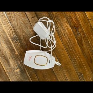 Lillie laser hair removal device